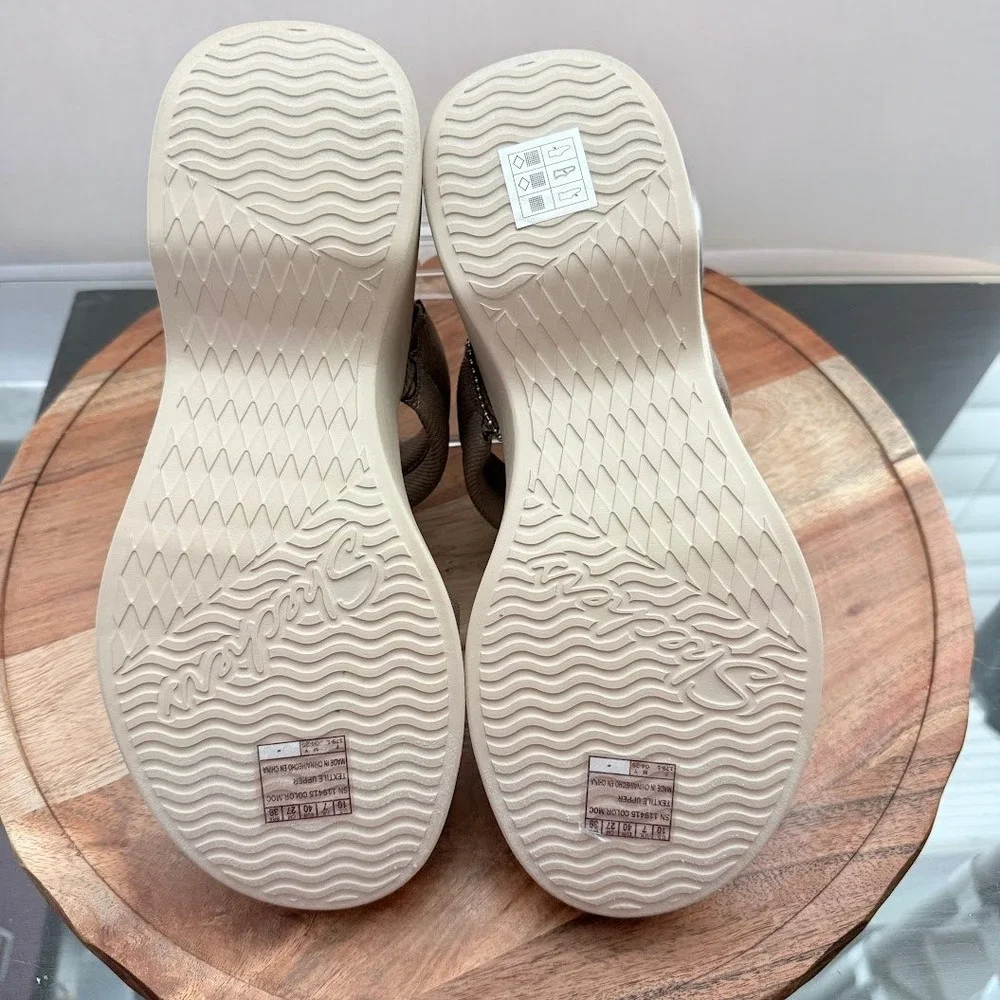 Skechers Cali Luxe Foam Platform Sandals Womens 10 Mocha Tan Slide 119415‎ MOC